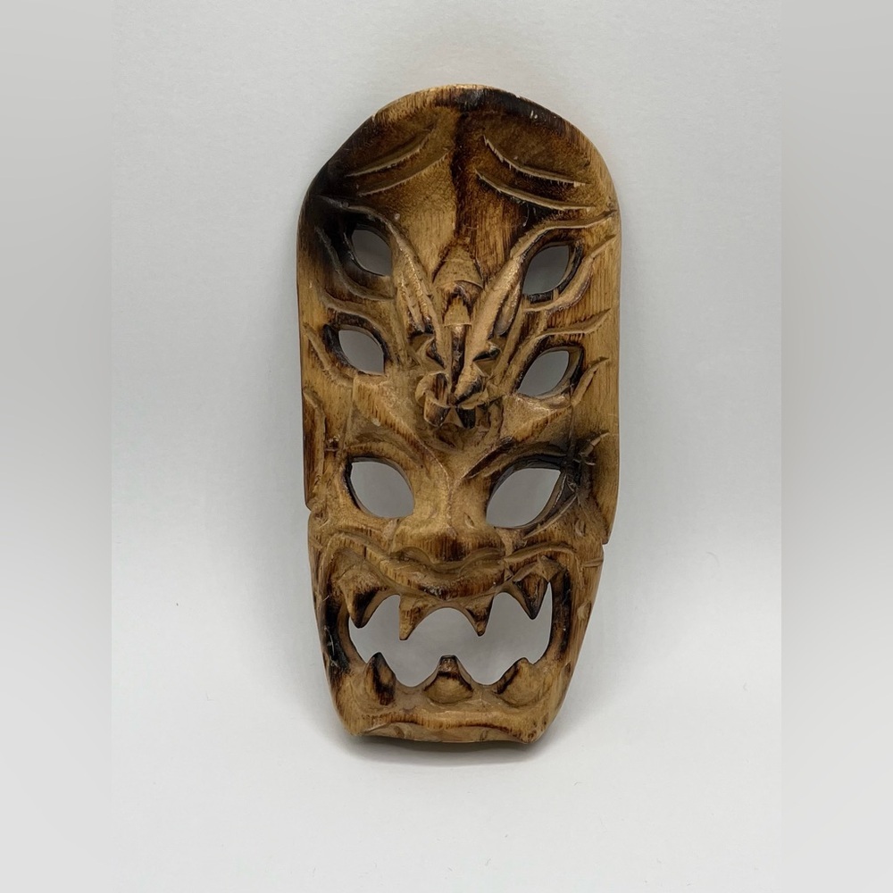 Carved Wood Hawaiian Tiki Mask it is 6.5” Tall EUC